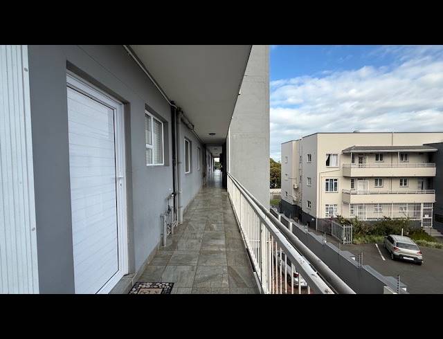 2 BEDROOM APARTMENT RENTED IN MORNINGSIDE